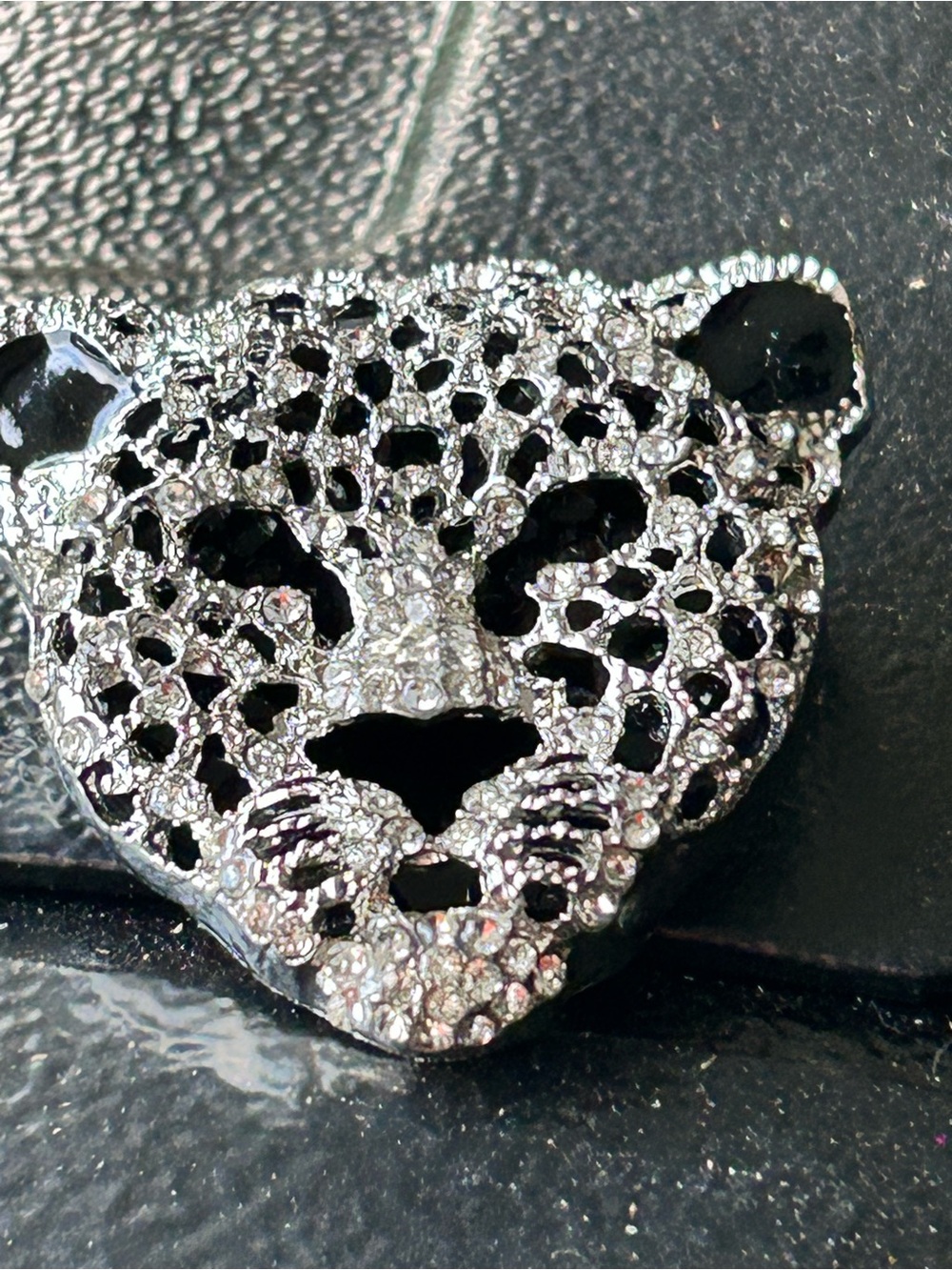 Crystal Leopard Head Pendant Brooch in Black and Silver rhinestones pin